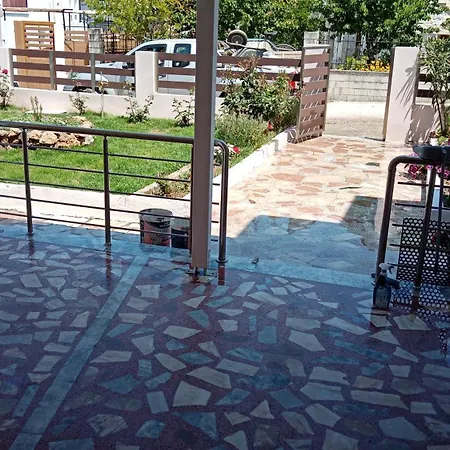 アパート Roses 2 スカラ・ソティロス