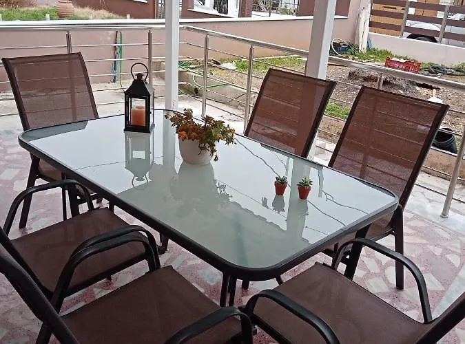 Roses 2 Skala Sotiros