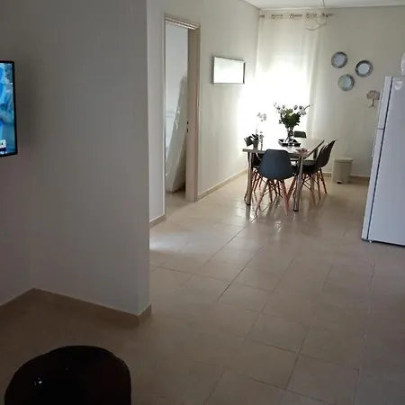 Roses 2 * Skala Sotiros