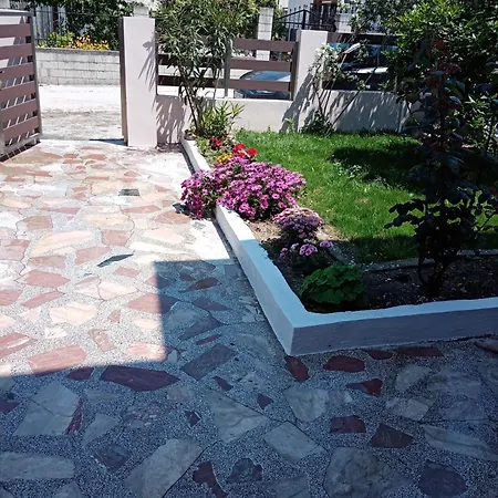 Apartamento Roses 2 *