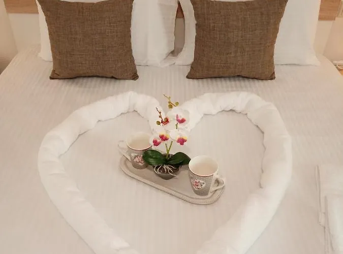 Roses 2 * Skala Sotiros